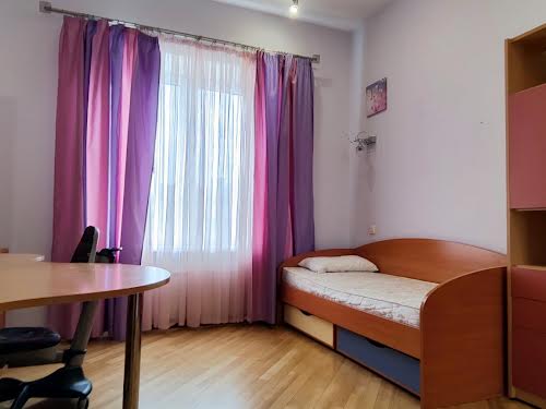 квартира за адресою Івана Мазепи вул. (Січневого Повстання), 3