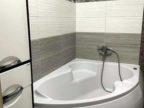 квартира за адресою Регенераторна вул., 4