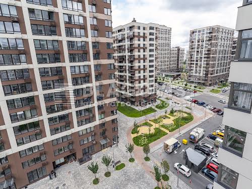 квартира за адресою Олександра Олеся вул., 7