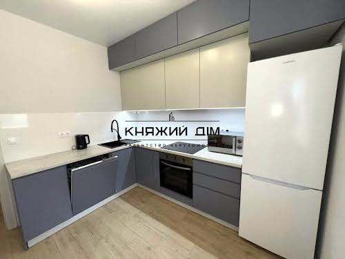 квартира по адресу Ревуцкого ул., 40-В