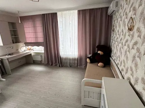квартира за адресою Дніпровська набережна вул., 18-А