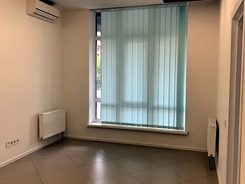 комерційна за адресою Михайла Максимовича вул. (Онуфрія Трутенка), 3-Г