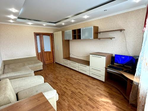 квартира по адресу Верховинная ул., 35