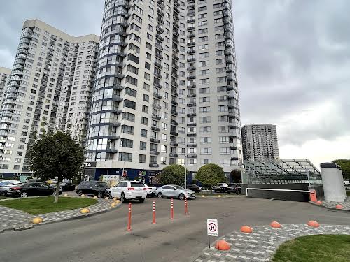 квартира за адресою Київ, Зарічна вул., 1-В