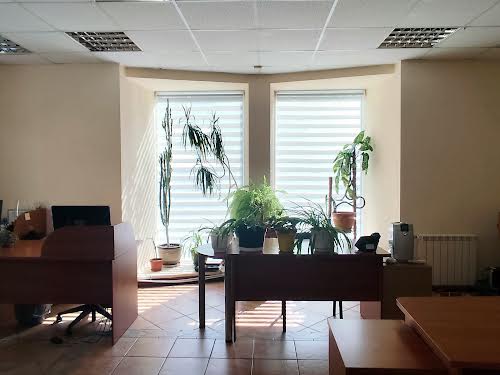 коммерческая по адресу Нижнеюрковская ул., 37