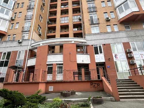 квартира за адресою Почайнинська вул., 70