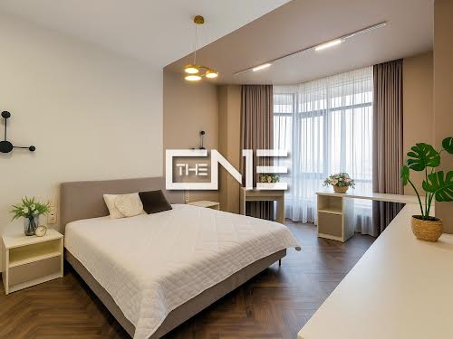 квартира за адресою Болсуновська вул. (Сергія Струтинського), 2