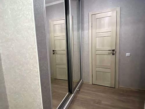 квартира за адресою Софії Русової вул., 7-А