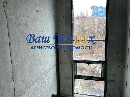комерційна за адресою Академіка Філатова вул., 5