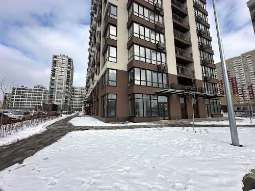комерційна за адресою Генерала Грекова вул., 4
