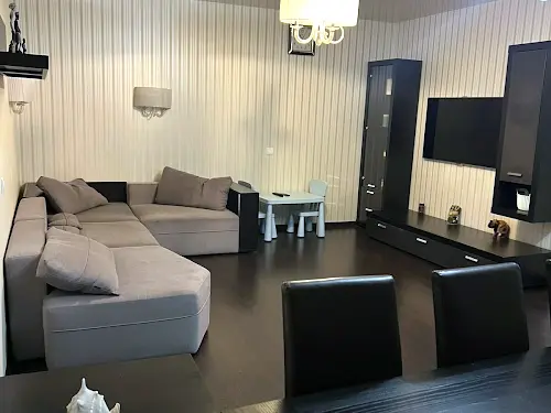 квартира за адресою Ревуцького вул., 9