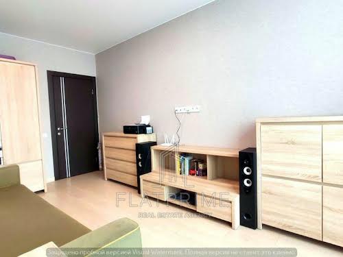 квартира за адресою Регенераторна вул., 4 к8
