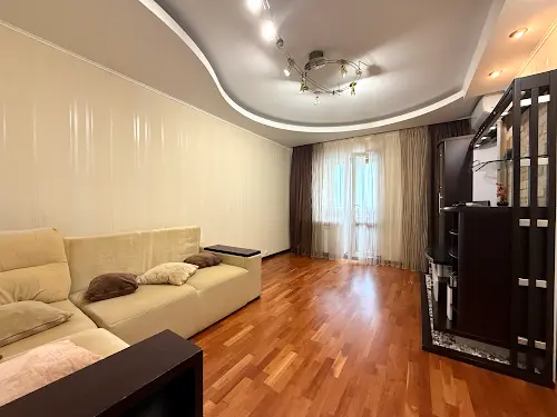 квартира за адресою Драгоманова вул., 8