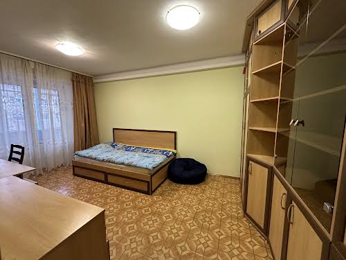 квартира за адресою Леся Курбаса просп., 18а