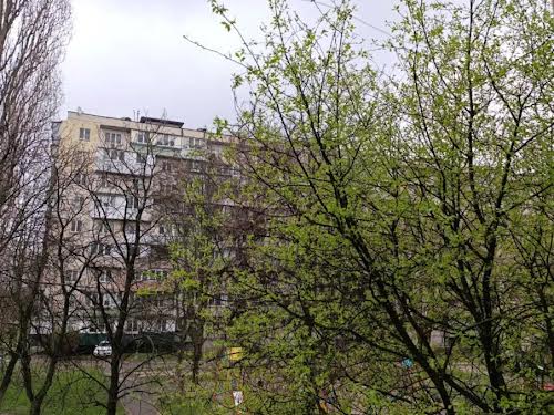 квартира за адресою Зодчих вул., 68/2