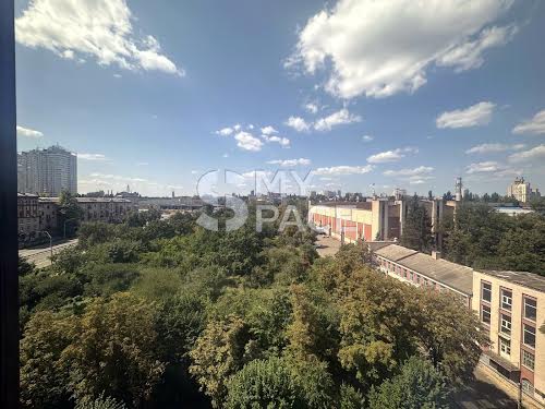 квартира за адресою Берестейський просп. (Перемоги), 42а