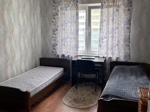 квартира за адресою Софії Русової вул., 7