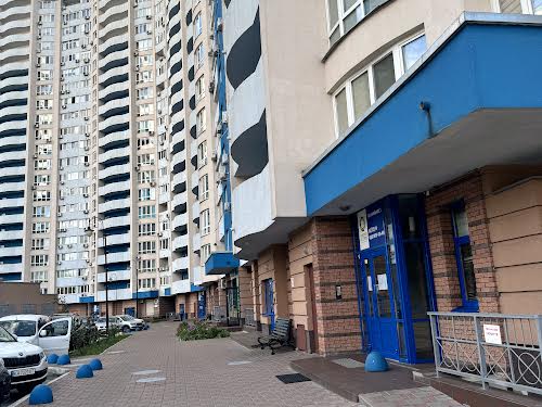 комерційна за адресою Авіаконструктора Ігоря Сікорського вул. (Танкова), 1