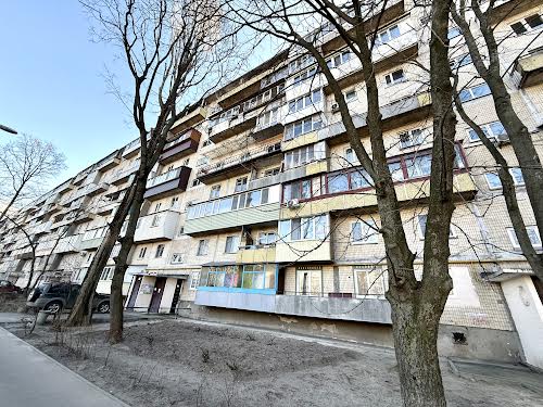 квартира за адресою Київ, Леся Курбаса просп., 15