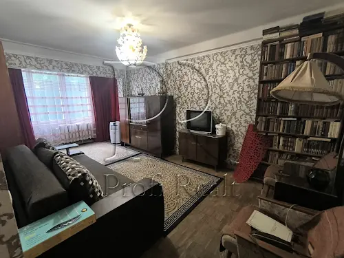 квартира за адресою Романа Ратушного вул. (Волгоградська), 33