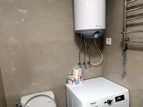 квартира за адресою Дніпровська набережна вул., 20-А