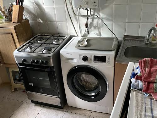 квартира за адресою Космонавтів вул., 21/1