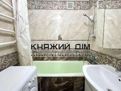 квартира по адресу Киев, Машиностроительная ул., 8