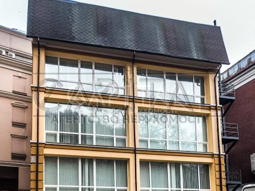 комерційна за адресою Воздвиженська вул., 43