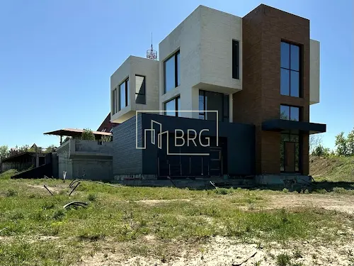 будинок за адресою Ватутіна пров.