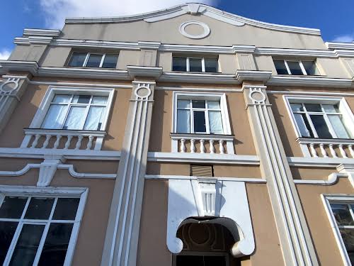 комерційна за адресою Золотоустівська вул., 23