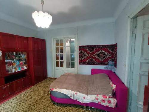 квартира за адресою Універсальна вул., 9