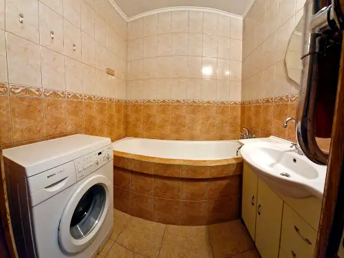 квартира по адресу Академика Глушкова просп., 45