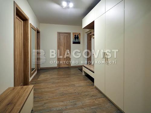 квартира за адресою Софії Русової вул., 3А