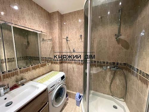 квартира за адресою Драгоманова вул., 8-А