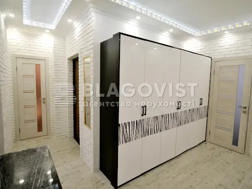 квартира за адресою Дмитрівська, 60/19