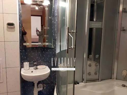 квартира за адресою Стратегічне шосе (Науки), 15
