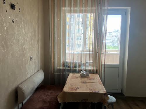квартира за адресою Олени Пчілки вул., 4