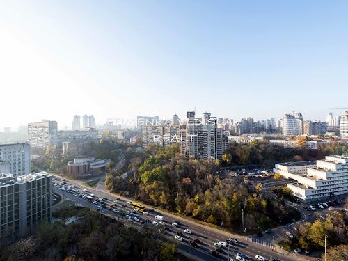 квартира за адресою Болсуновська вул. (Сергія Струтинського), 2
