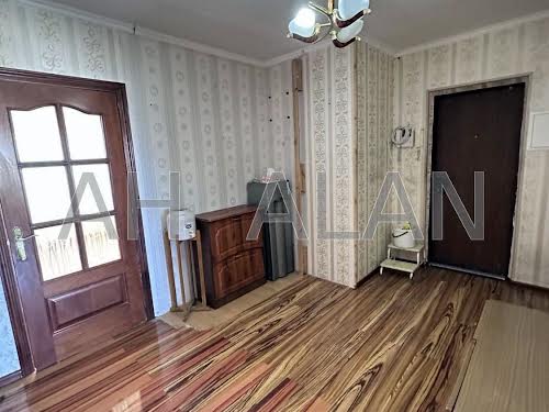 квартира по адресу Оноре де Бальзака ул., 70