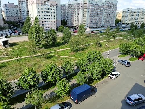 квартира за адресою Боголюбова вул., 1