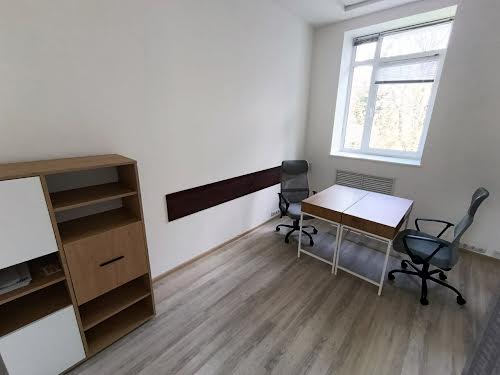 коммерческая по адресу Институтская ул., 28