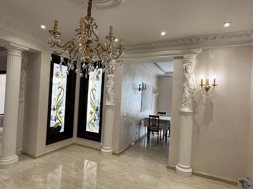 квартира за адресою Почайнинська вул., 70