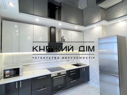квартира за адресою Київ, Драгоманова вул., 10