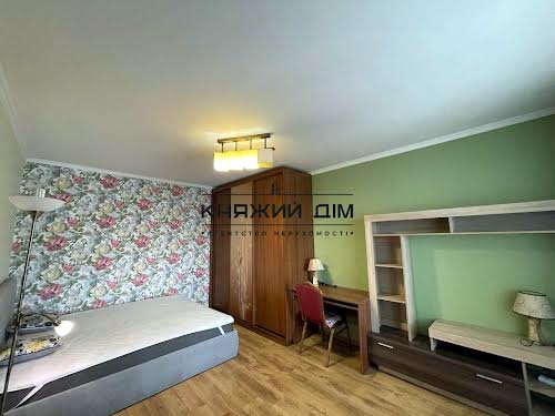 квартира за адресою Драгоманова вул., 8-А