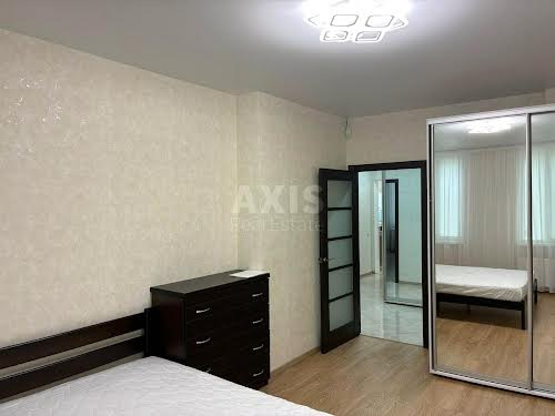квартира за адресою Регенераторна вул., 4 к8