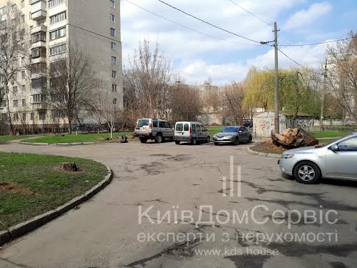 квартира по адресу Академика Глушкова просп., 18