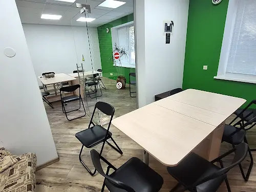 комерційна за адресою Остроградських вул. (), 5