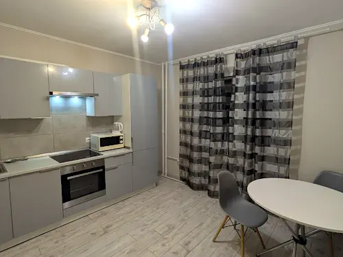 квартира за адресою Ревуцького вул., 42 Б