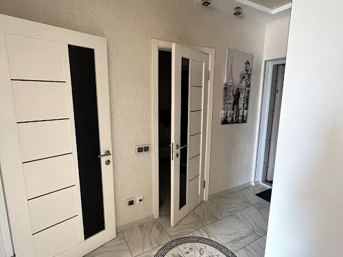 квартира по адресу Ревуцкого ул., 9