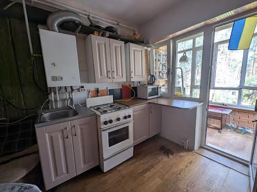 квартира за адресою Лісова вул., 5